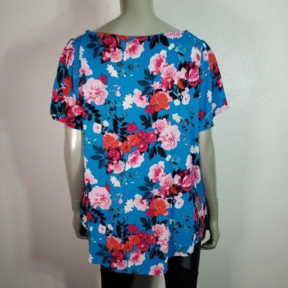 Torrid Rayon Slub Button Front Flutter Sleeve Top… - image 4